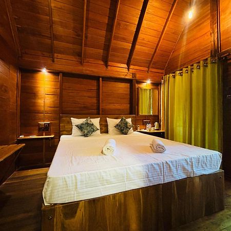 Woodholic Homestay Сигирия Екстериор снимка