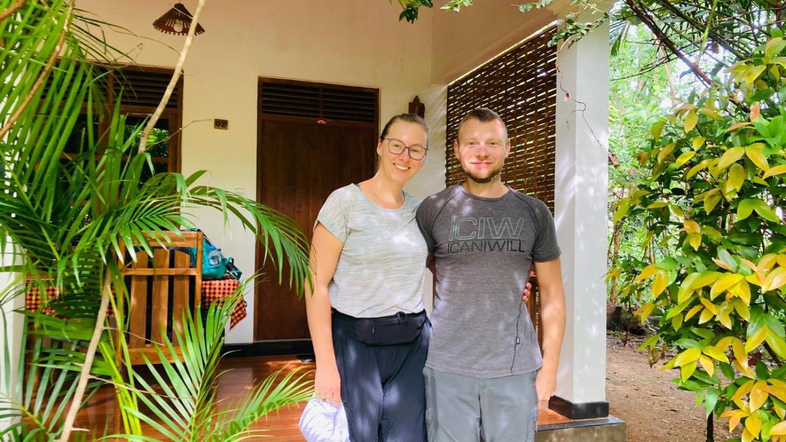 Woodholic Homestay Сигирия Екстериор снимка