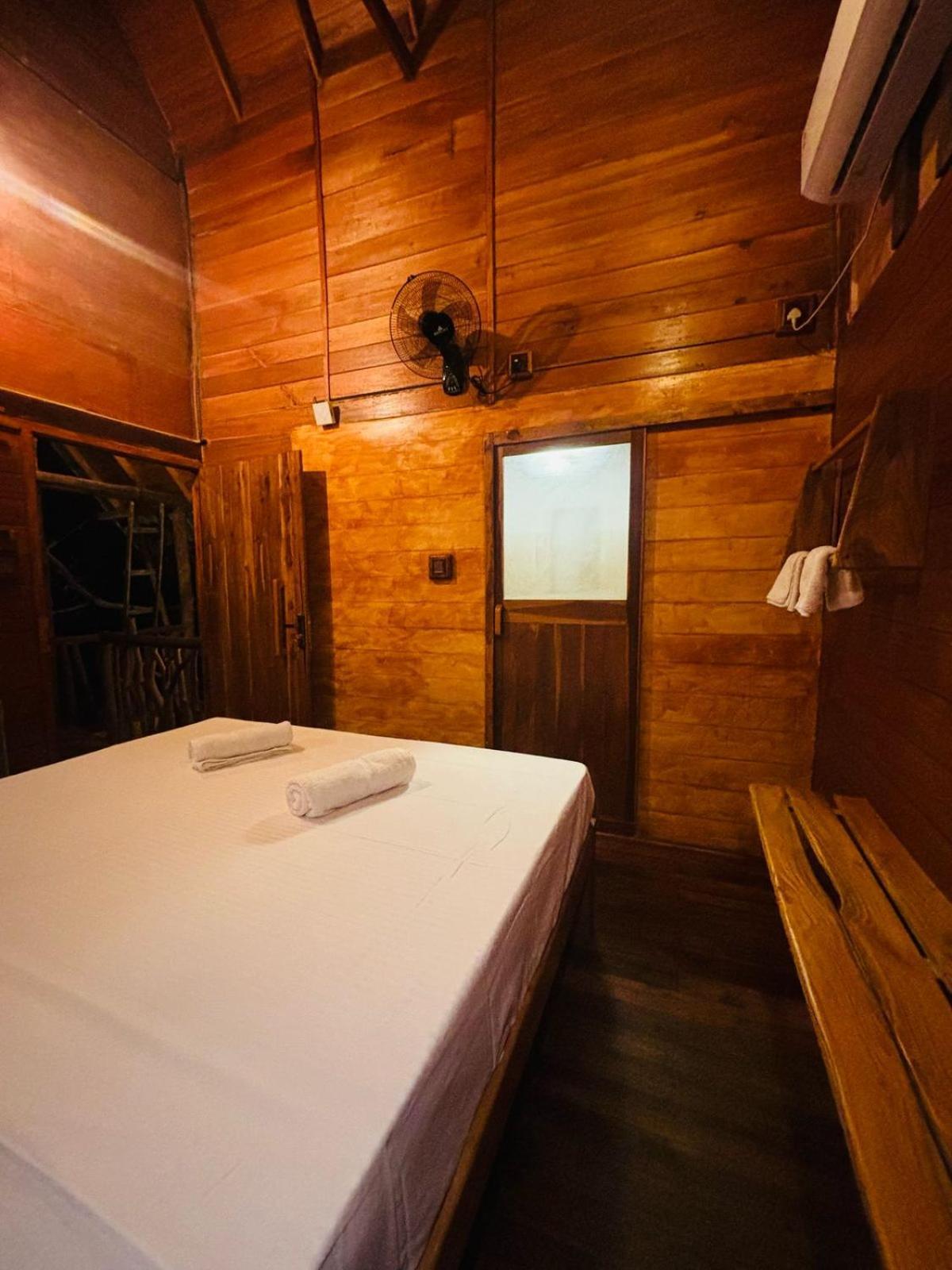 Woodholic Homestay Сигирия Екстериор снимка